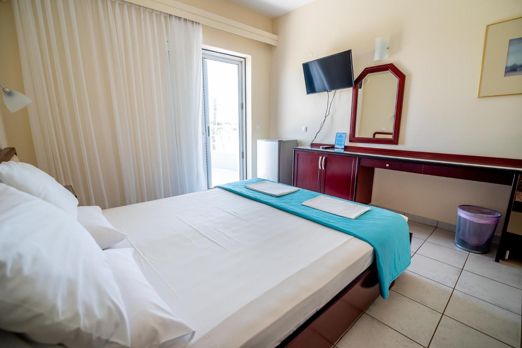 Dionisos Hotel Mytikas  Bagian luar foto